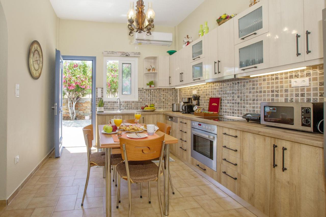 Ruby'S Summer House With Spacious Garden And Free Parking Gavrio Exteriér fotografie
