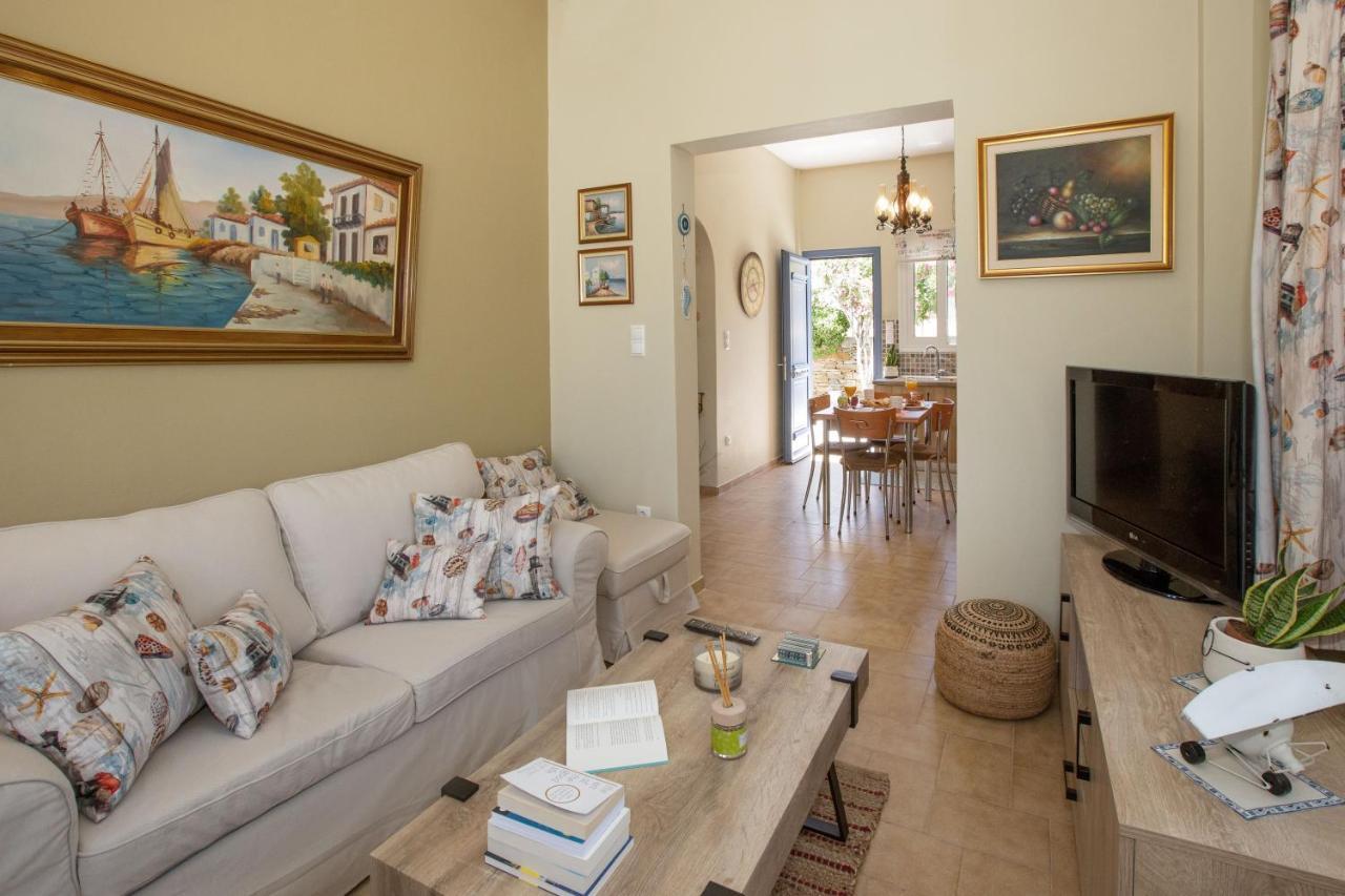 Ruby'S Summer House With Spacious Garden And Free Parking Gavrio Exteriér fotografie