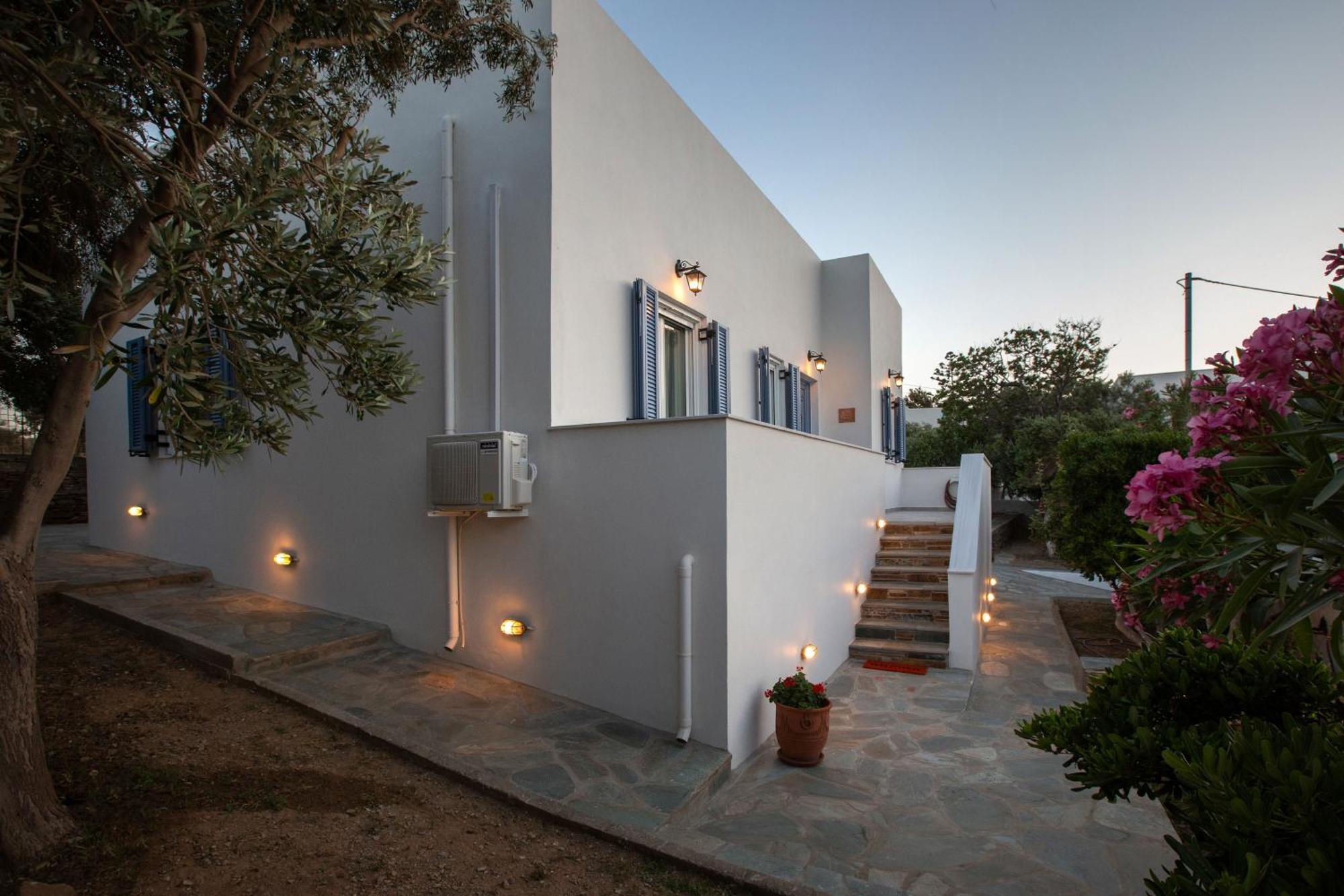Ruby'S Summer House With Spacious Garden And Free Parking Gavrio Exteriér fotografie